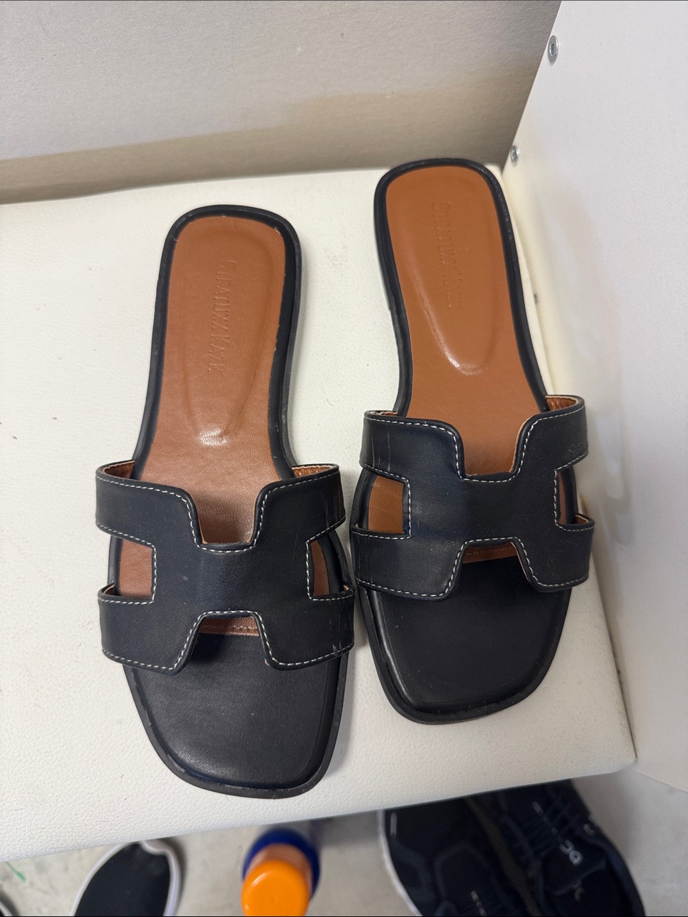 Women's Black Leather Slide Sandals with Contrast Stitching